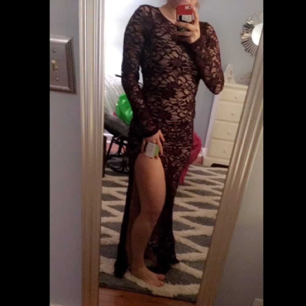 LONG SLEEVE LACE MARRON DRESS NEVER WORN SIZE MED